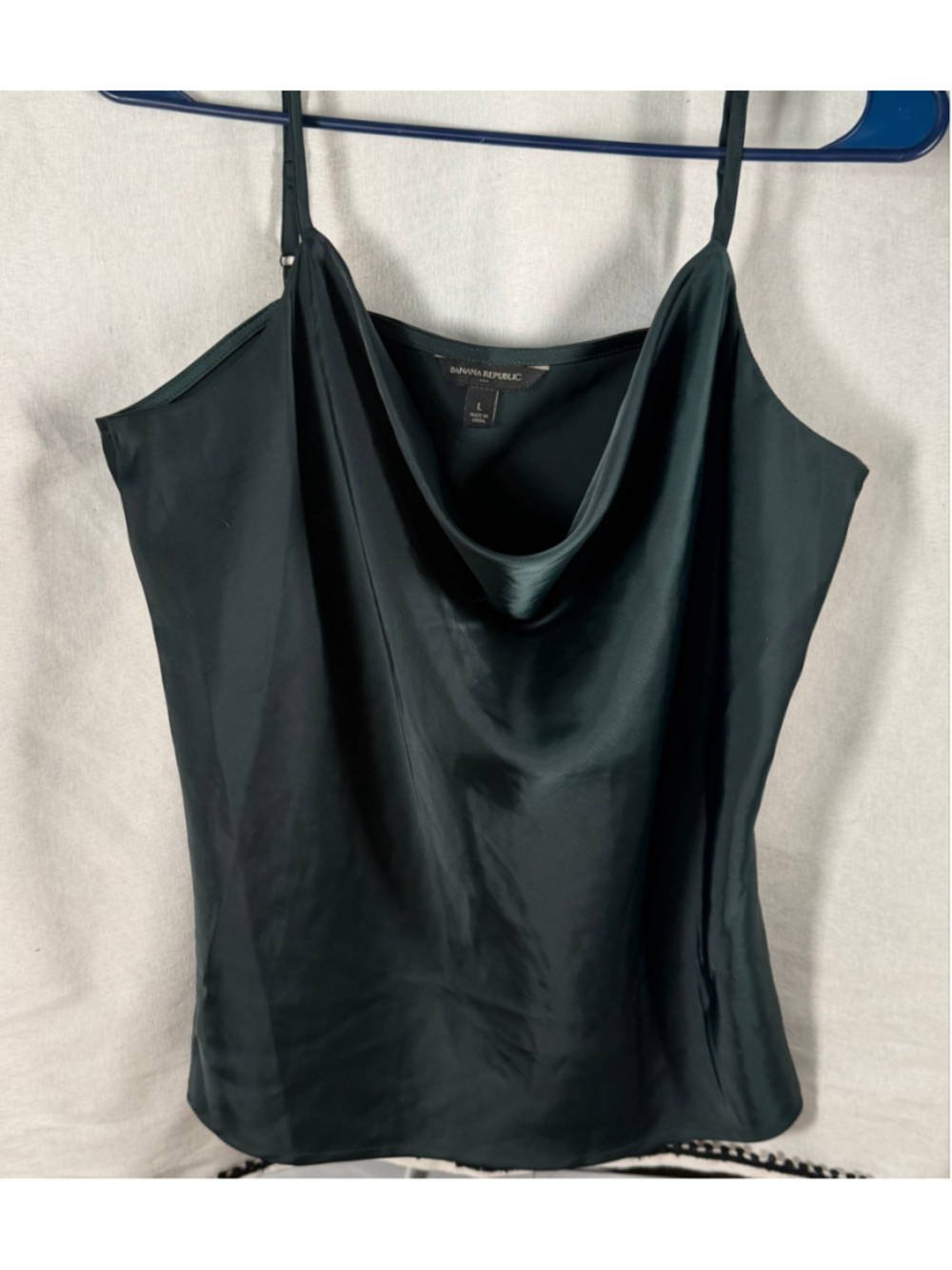 Women's Banana Republic Green Satin Cowl Neck Camisole Top Size S